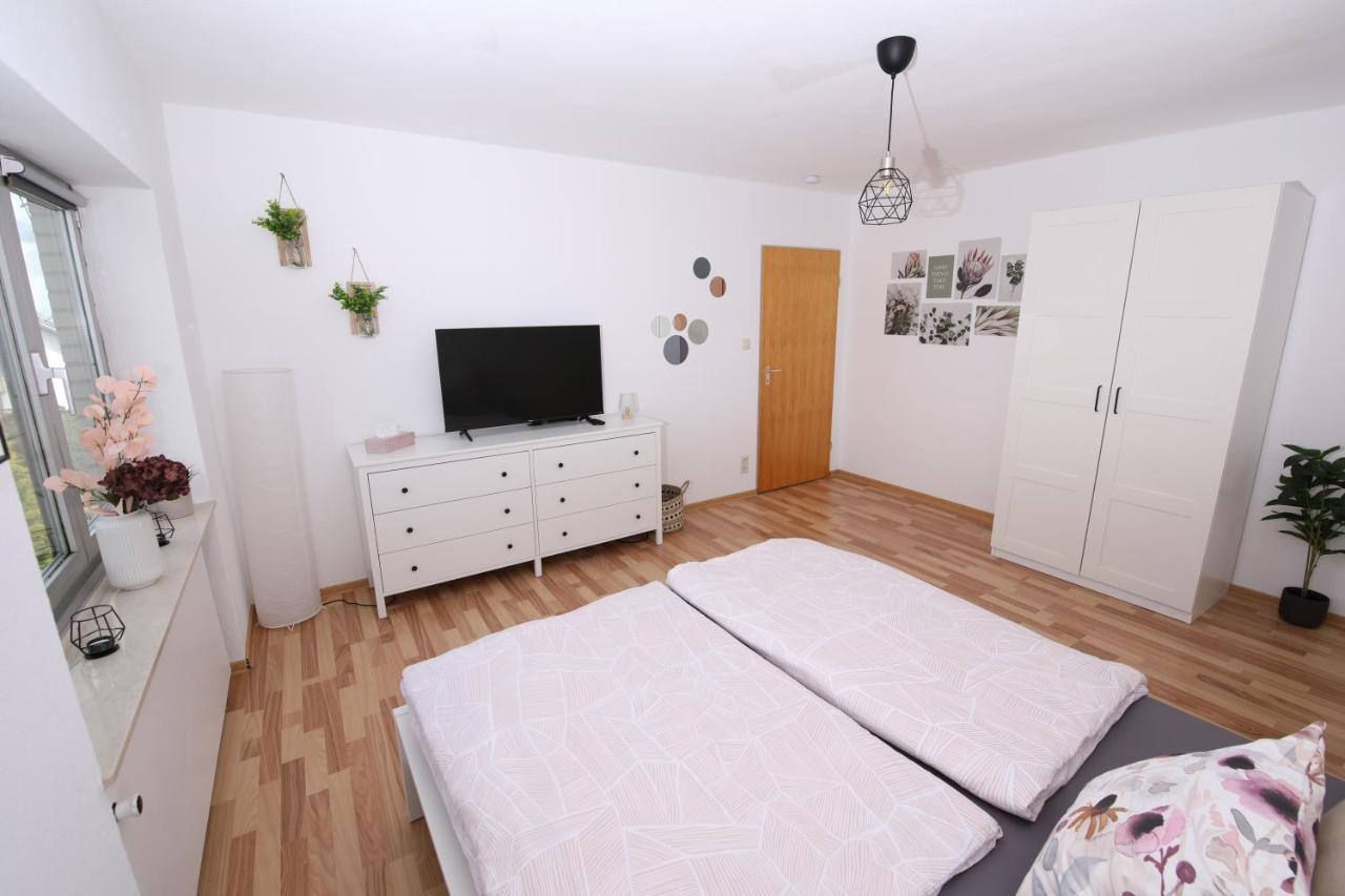 Naturblick Apartments 2 Moderne Ferienwohnung Grebenhain Eksteriør bilde